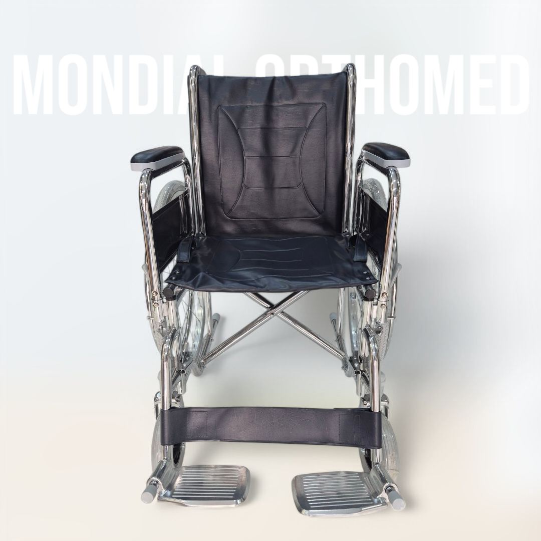 Fauteuil Roulant à Accoudoirs et Repose-pieds Amovibles MOM 901
