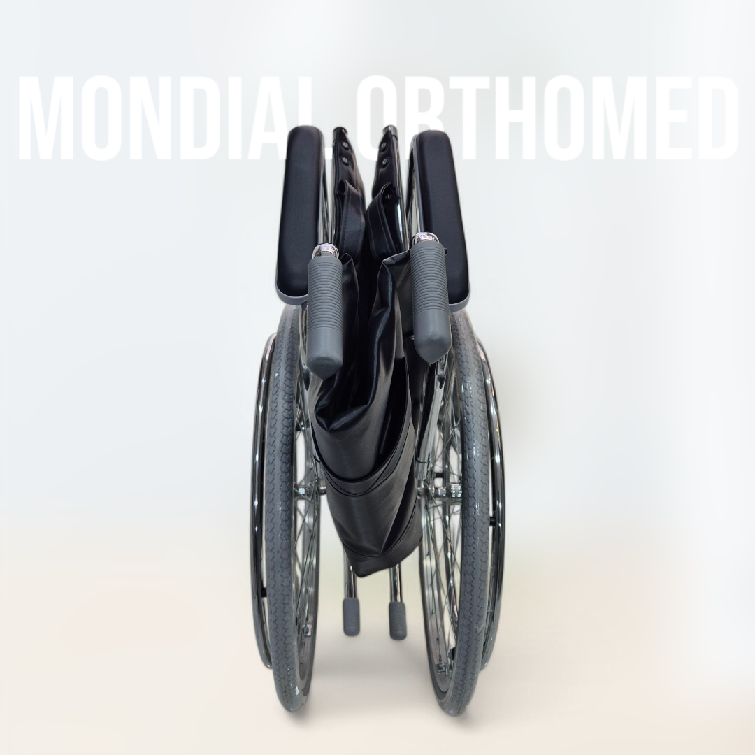 Fauteuil Roulant à Accoudoirs et Repose-pieds Amovibles MOM 901