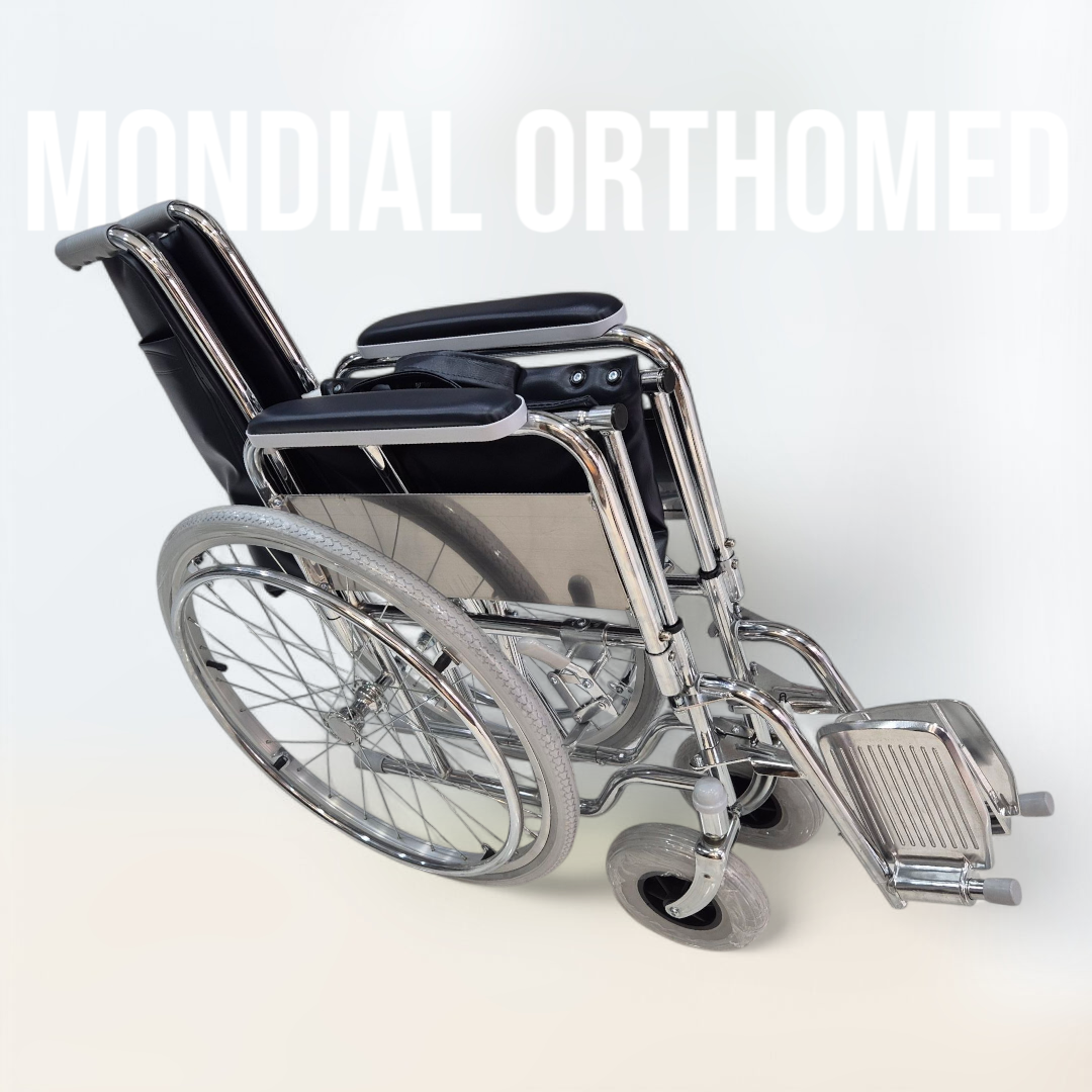 Fauteuil Roulant à Accoudoirs et Repose-pieds Amovibles MOM 901