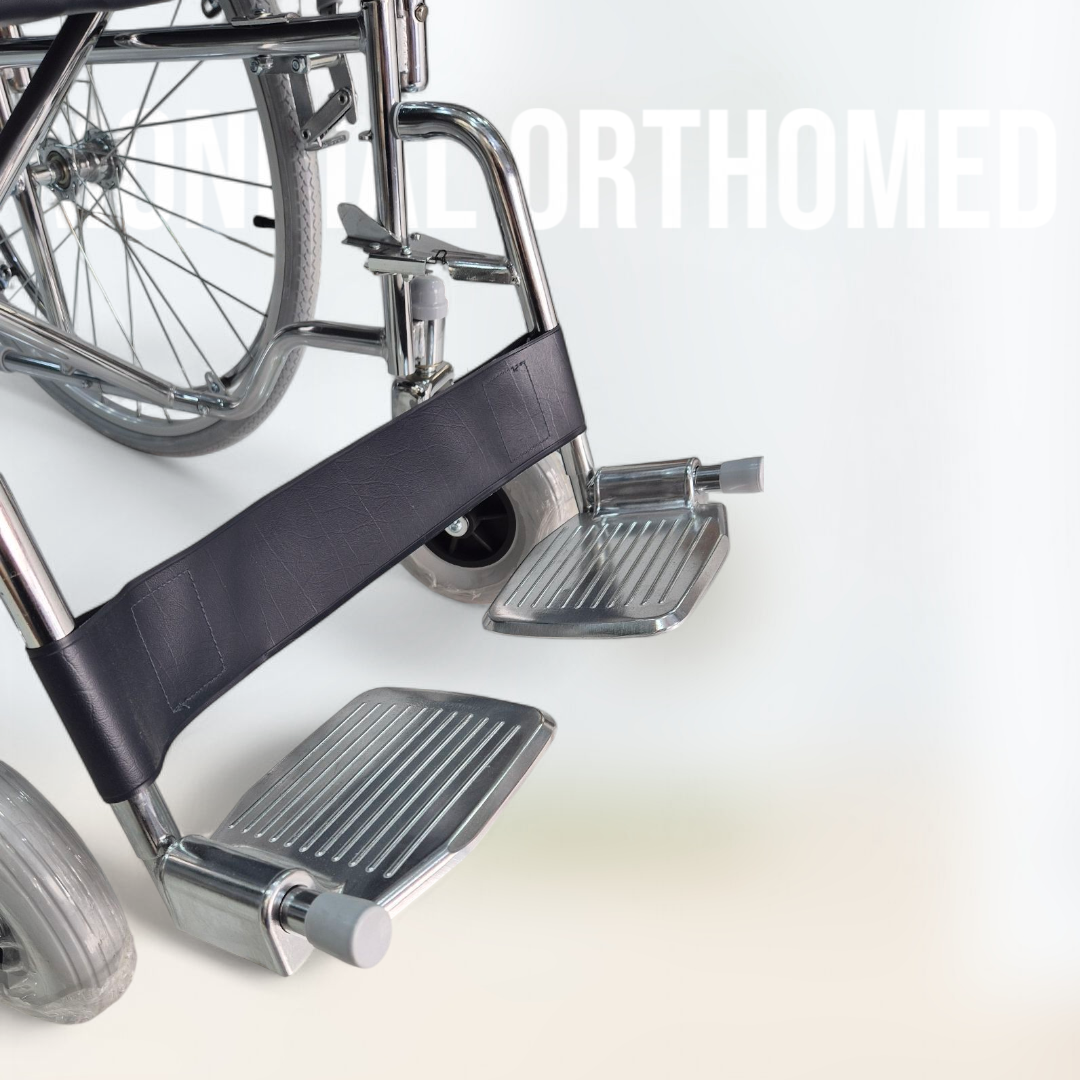 Fauteuil Roulant à Accoudoirs et Repose-pieds Amovibles MOM 901